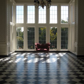 Kohl Mansion - Empty room #1 (except for their couch) - Party & Event Planning Near Me - Burlingame, California