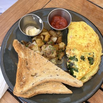 Limonada Bar + Brunch - Veggie omelette - Breakfast & Brunch Near Me - Miami Beach, Florida