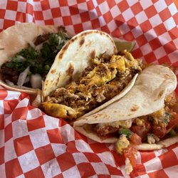 Taqueria La Sabrosita - Tacos. Corn on the left (barbacoa). Not sure if the flour is homemade too but also soft and fluffy.