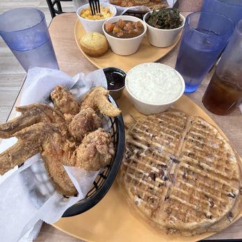 Gritz Cafe - Fried Chicken, Butter Pecan Waffle and grits - Soul Food Near Me - Las Vegas, Nevada