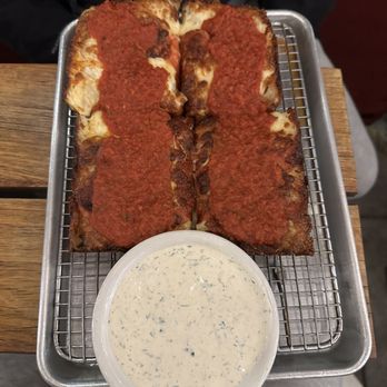 Red Light - Pepperoni pizza - Bars Near Me - Washington, DC, District of Columbia Red Light - Pepperoni pizza - Bars Near Me - Washington, DC, District of Columbia