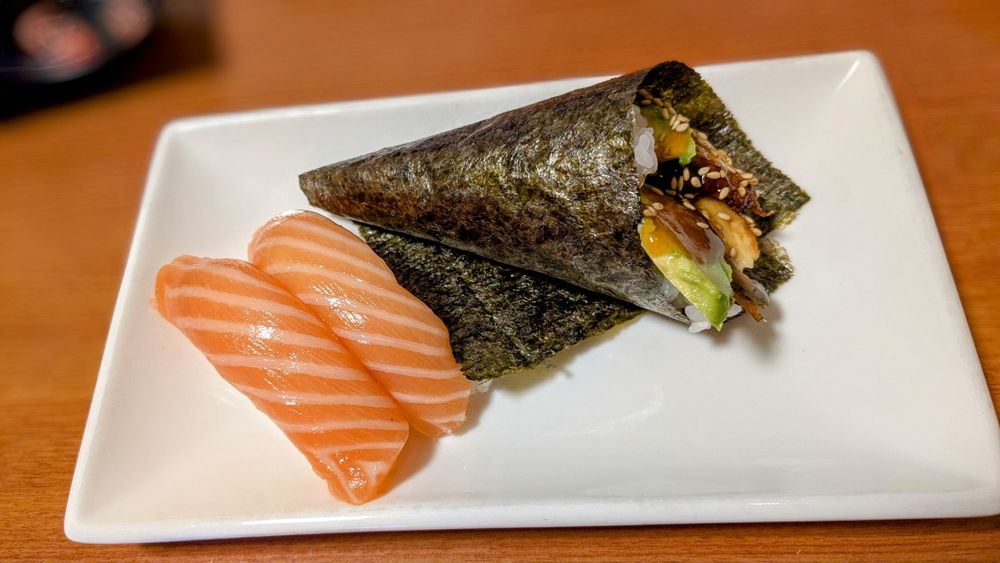 Paradise Sushi & Grill - Photo 3