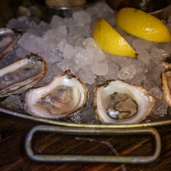 CW's Gin Joint - raw oysters - Cocktail Bars Near Me - Tampa, Florida CW's Gin Joint - raw oysters - Cocktail Bars Near Me - Tampa, Florida