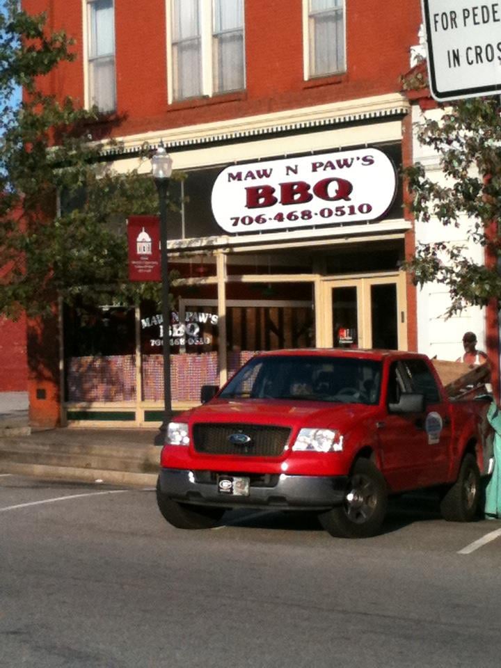 MAW N PAW’S BBQ 133 S Warren St, Monticello, Barbeque