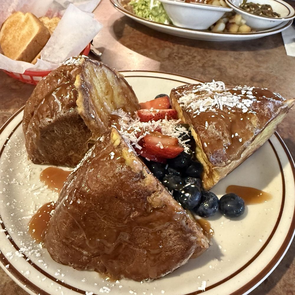 Annie's Cafe - Temecula - Breakfast & Brunch Near Me - Temecula, California