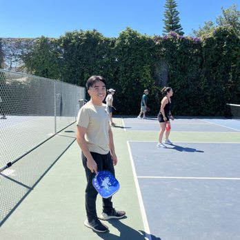 The Hub Pickleball - Gyms Near Me - Alameda, California The Hub Pickleball - Gyms Near Me - Alameda, California