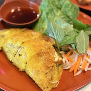 Rock N Rolls - Vietnamese crepe with tofu - Vietnamese Near Me - Honolulu, Hawaii