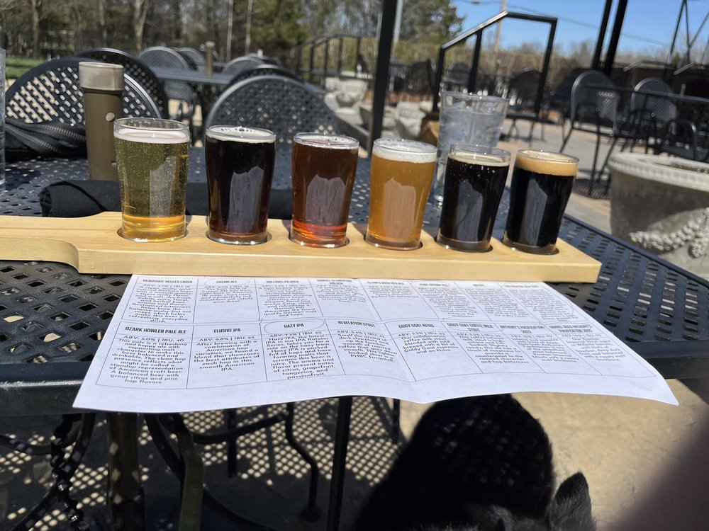 Public House Brewing Company Logo