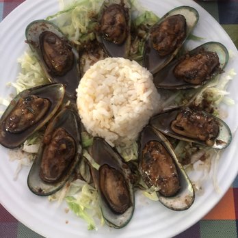 Mariscos Cisneros - Garlic mussels - Mexican Near Me - Puerto Vallarta, JAL Mariscos Cisneros - Garlic mussels - Mexican Near Me - Puerto Vallarta, JAL