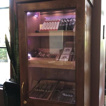 Bacchus Kitchen + Bar - Cigars - American Near Me - Grapevine, Texas