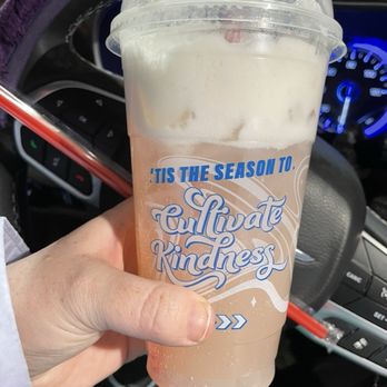7 Brew Coffee - Wedding cake Fizz - Coffee & Tea Near Me - Bellevue, Wisconsin