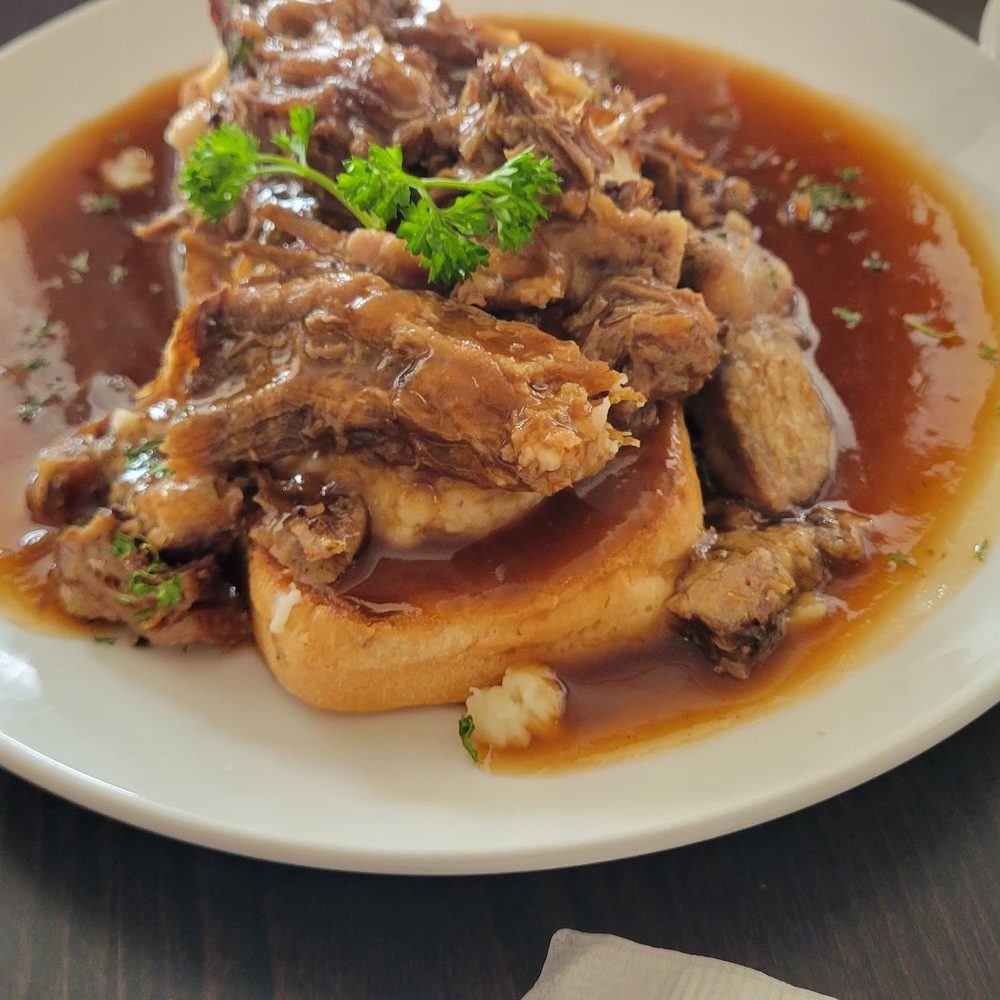 16th - Roast Beef Manhattan - Desserts Near Me - Hodgenville, Kentucky 16th - Roast Beef Manhattan - Desserts Near Me - Hodgenville, Kentucky