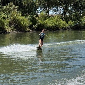 1. Sacramento Wakeboard School