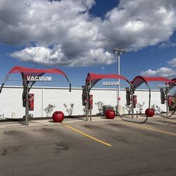Tommy's Express® Car Wash - Non operable vacuums And not using power to turn that row on. Nobody tells you this
