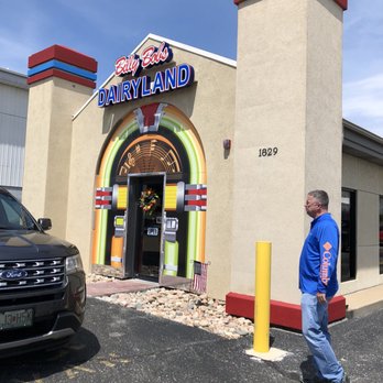 Billy Bob's Dairyland - Burgers Near Me - Branson, Missouri