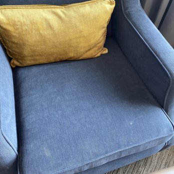 Hilton Garden Inn Lubbock - Stained chair - Hotels Near Me - Lubbock, Texas