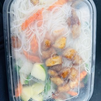 U Bowl - Rice Noodles with vegetables - Asian Fusion Near Me - Winston-Salem, North Carolina U Bowl - Rice Noodles with vegetables - Asian Fusion Near Me - Winston-Salem, North Carolina