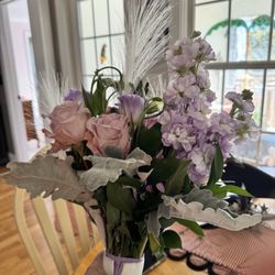 Coggins Flowers & Gifts