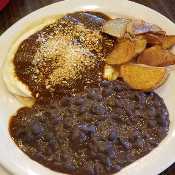 El Mesón - Juevos con mole rojo - Mexican Near Me - Austin, Texas
