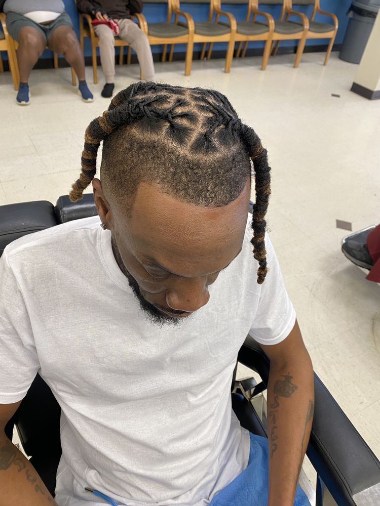 Cutz With Culture Logo