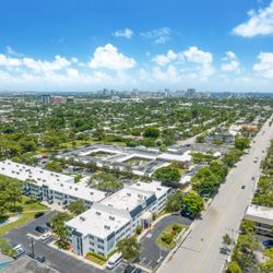 Independence Hall Senior Living - Independence Hall | Wilton Manors, FL | Aerial of community exterior