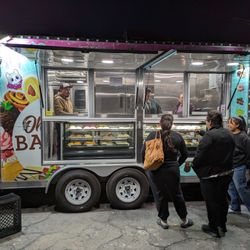 Oo La La Bakery Truck - Oo La La bakery truck
