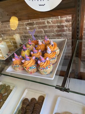 Betty Bakery by null