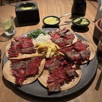 Animal Tijuana - Orden de 5 tacos - Sushi Bars Near Me - Tijuana, BCN