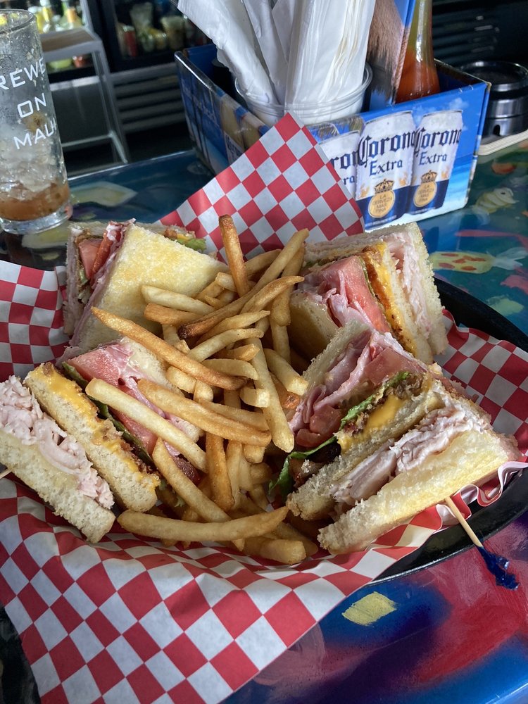 GASPAR’S PATIO BAR & GRILLE 155 Photos & 150 Reviews 8448 N 56th St