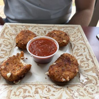 Italiano's - Fried Mozzarella - Pizza Near Me - Kingwood, Texas Italiano's - Fried Mozzarella - Pizza Near Me - Kingwood, Texas
