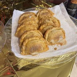 Eden’s Empanadas - Apple empanadas