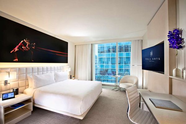 HALL Arts Hotel Dallas, Curio Collection by Hilton by null