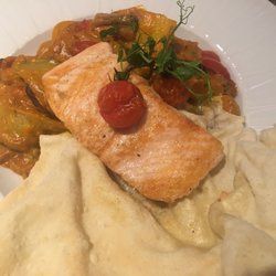 Restaurant Rise - Curry with salmon. Not the best