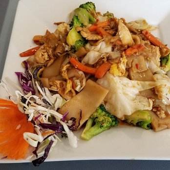 Thai Lanna Restaurant - Pahd See Ew is delicious (I chose chicken at medium heat) - Thai Near Me - Avon, Indiana Thai Lanna Restaurant - Pahd See Ew is delicious (I chose chicken at medium heat) - Thai Near Me - Avon, Indiana