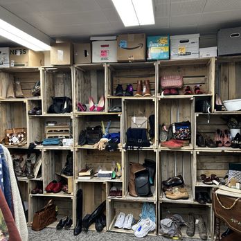 Consignment Boutique on Main Street - Shoes, boots, accessories - Used, Vintage & Consignment Near Me - Delta, Colorado
