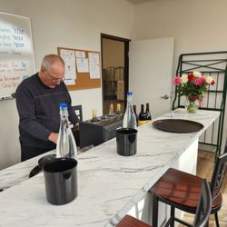 Buckhorn Vineyards - Taste fine wine at Buckhorn Vineyards