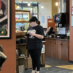 Mezza Luna Pizzeria - Rude employee