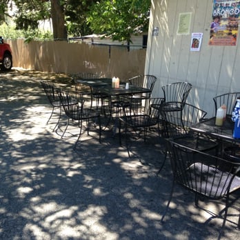Taqueria Mazatlan - Seating area - Food Trucks Near Me Taqueria Mazatlan - Seating area - Food Trucks Near Me