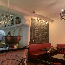 Restaurant Granada - Inside Cocktails & Menu Highlights