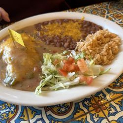 Gil's Taste of Taos - Chicken enchilada