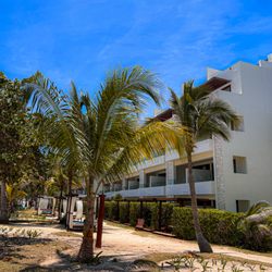 Akumal Bay Beach & Spa Resort