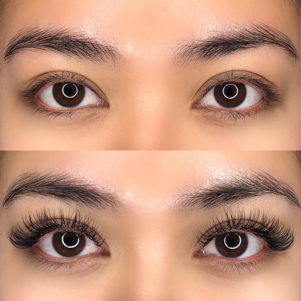 Dionah Lash Artistry Logo