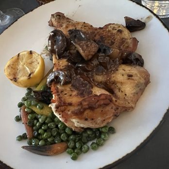 Canvas - Half Chicken - New American Near Me - Orlando, Florida Canvas - Half Chicken - New American Near Me - Orlando, Florida