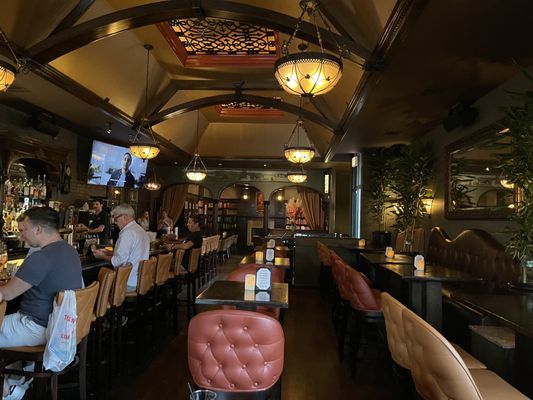 Lady Gregory's Irish Bar & Restaurant by null