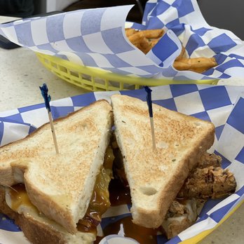 Twisted Turban - Ooey Gooey Chicken Melt - Halal Near Me - Houston, Texas Twisted Turban - Ooey Gooey Chicken Melt - Halal Near Me - Houston, Texas