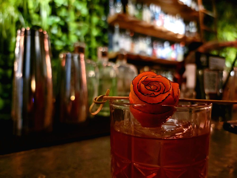 PIGTAILS DOWNTOWN 316 Photos & 134 Reviews Cocktail Bars 1 E