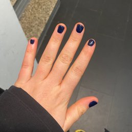 The perfect navy gel manicure The perfect navy gel manicure