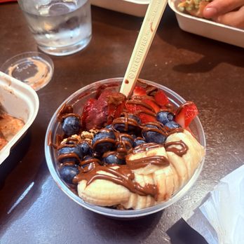 The Shack - Açaí bowl w/ Nutella - Sandwiches Near Me - Laie, Hawaii The Shack - Açaí bowl w/ Nutella - Sandwiches Near Me - Laie, Hawaii