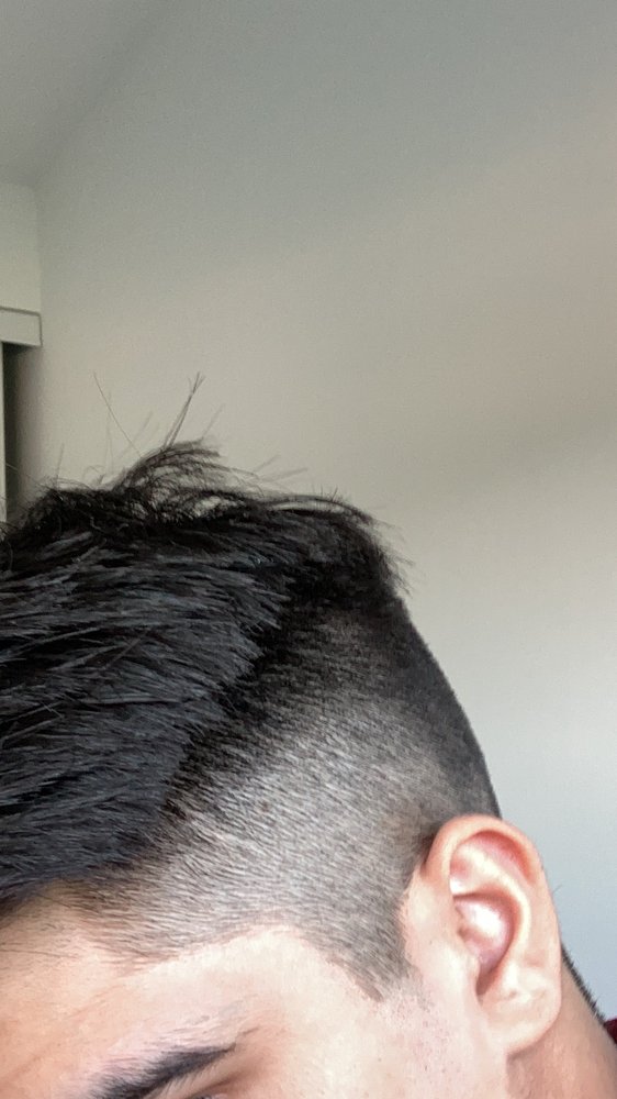 THE BARBERS CHAIR Updated October 2024 17 Reviews 5100 Erin Mills