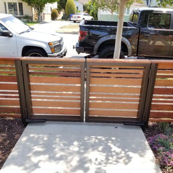 Danny Deck Construction - Decks & Railing Near Me - Tarzana, California